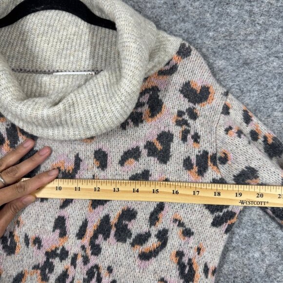 Anthropologie Women's Emmy Cowl Neck Leopard Print Oversized Sweater Size XS - Picture 13 of 16